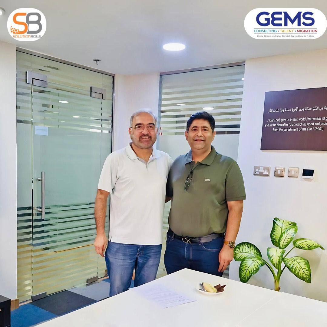 SolutionBowl office moment 1